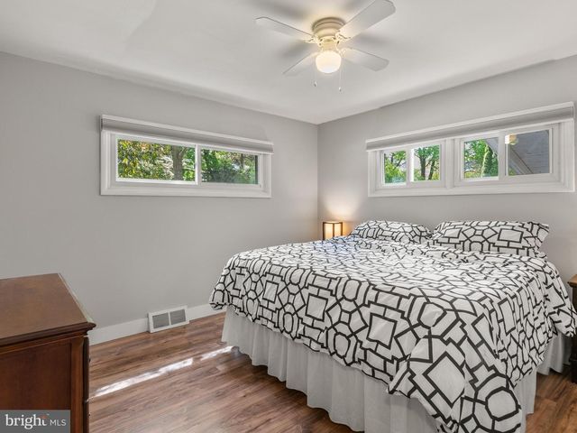 1200 TYLER AVE, Phoenixville, PA 19460