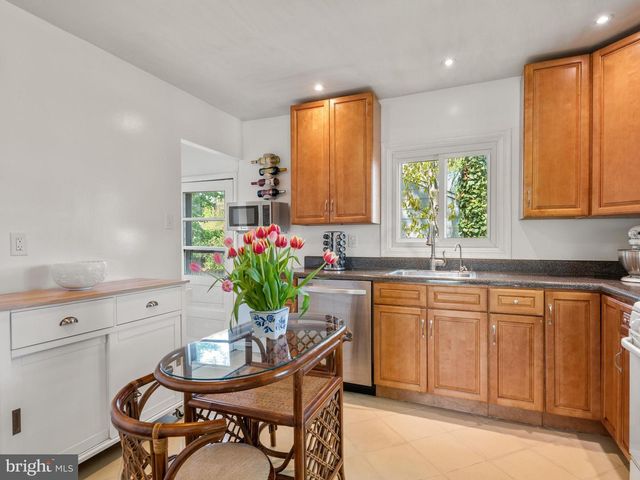 1200 TYLER AVE, Phoenixville, PA 19460