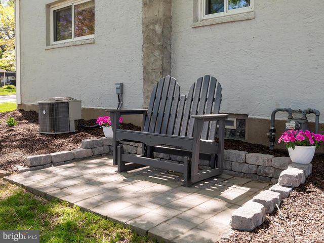 1200 TYLER AVE, Phoenixville, PA 19460