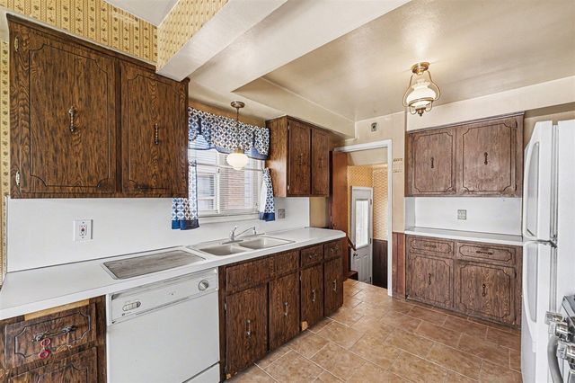 24924 Princeton Street, Dearborn, MI 48124