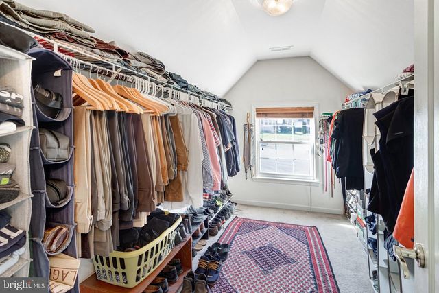 1004 OAKWOOD CT, Fredericksburg, VA 22401