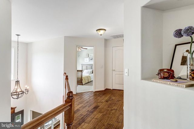 1004 OAKWOOD CT, Fredericksburg, VA 22401