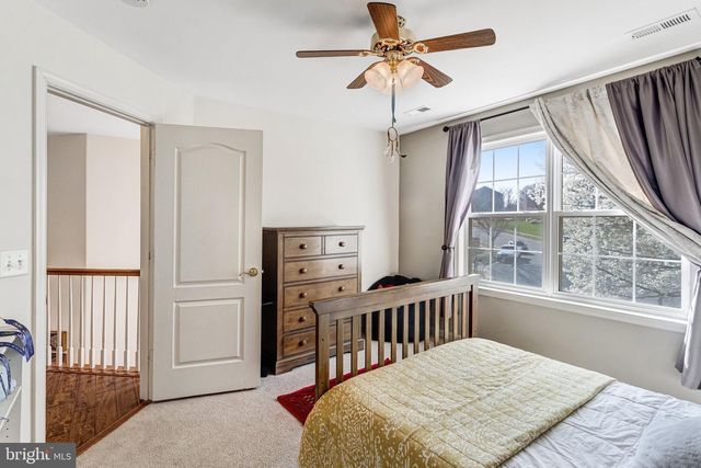 1004 OAKWOOD CT, Fredericksburg, VA 22401