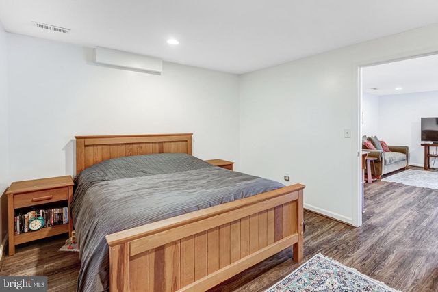 1004 OAKWOOD CT, Fredericksburg, VA 22401