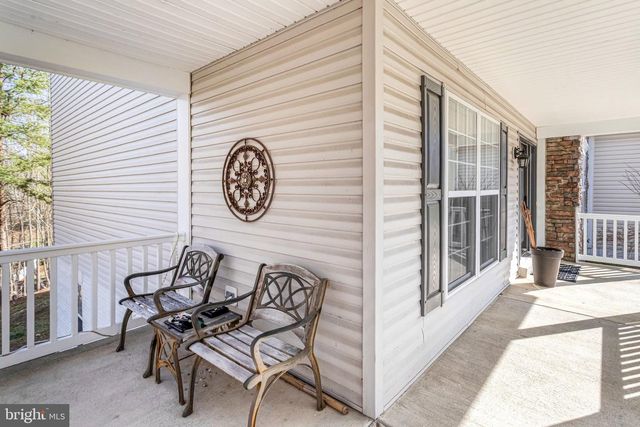 1004 OAKWOOD CT, Fredericksburg, VA 22401