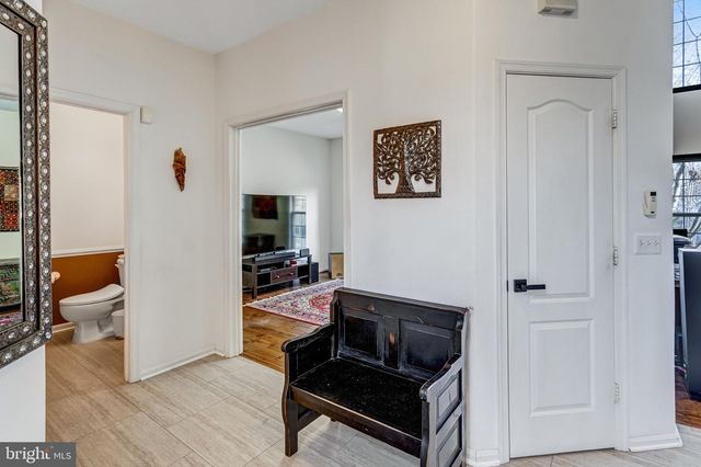 1004 OAKWOOD CT, Fredericksburg, VA 22401