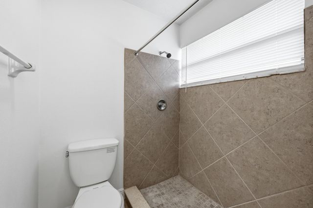301 LAKEWOOD Drive 8A, Jupiter, FL 33458