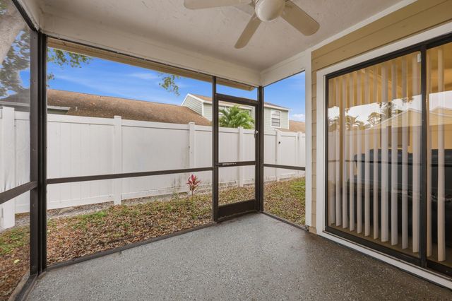 301 LAKEWOOD Drive 8A, Jupiter, FL 33458
