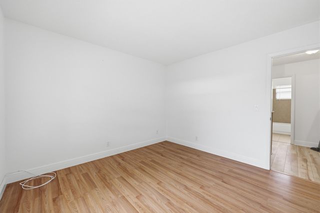 301 LAKEWOOD Drive 8A, Jupiter, FL 33458