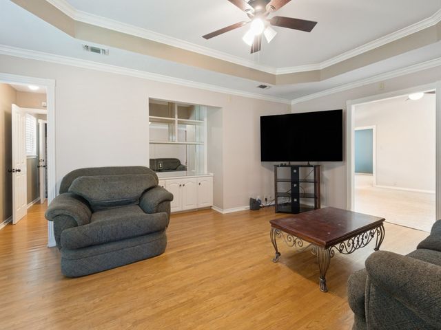 3324 Timber Grove Drive, Bedford, TX 76021