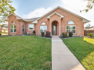 3324 Timber Grove Drive, Bedford, TX 76021