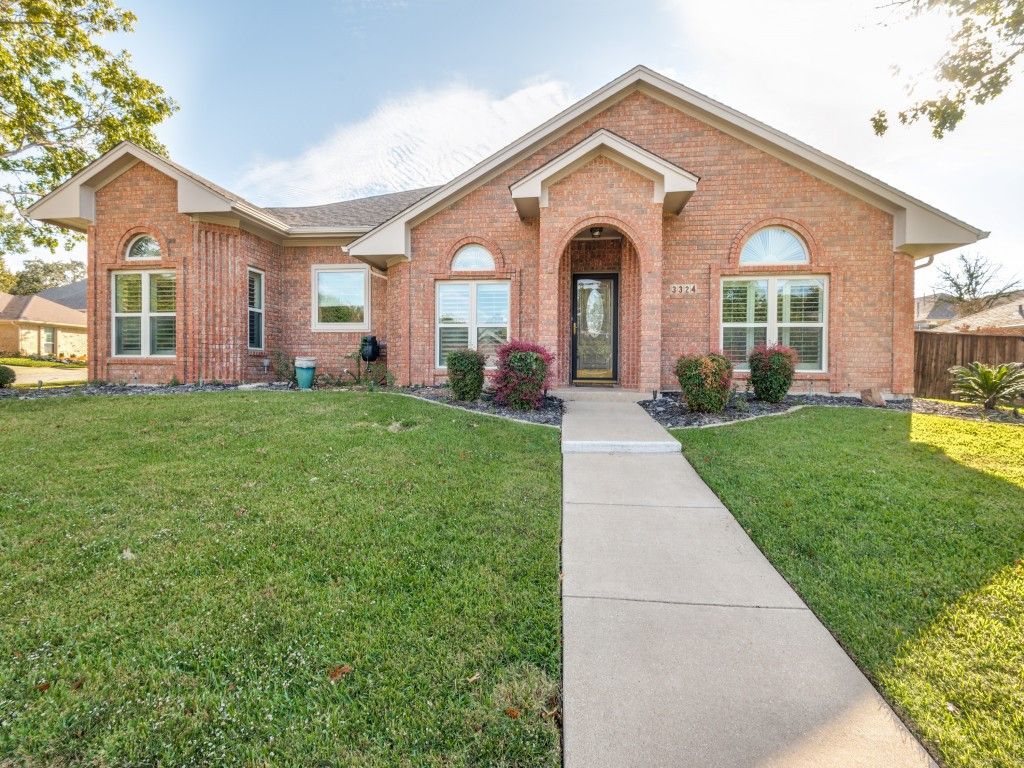 3324 Timber Grove Drive, Bedford, TX 76021