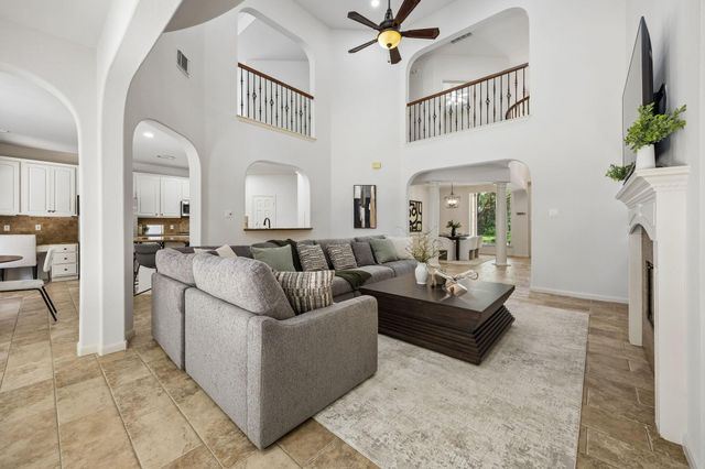 23 Broadweather Place, The Woodlands, TX 77382