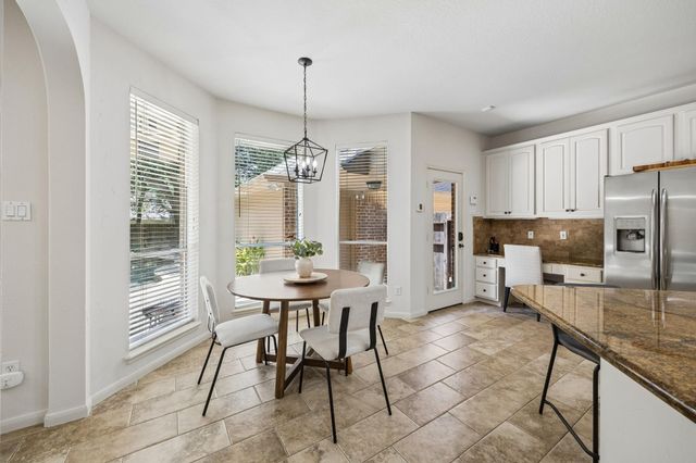 23 Broadweather Place, The Woodlands, TX 77382
