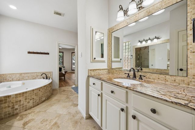 23 Broadweather Place, The Woodlands, TX 77382