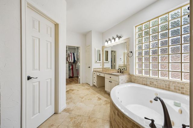 23 Broadweather Place, The Woodlands, TX 77382