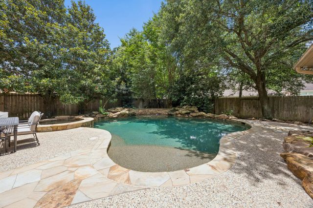23 Broadweather Place, The Woodlands, TX 77382