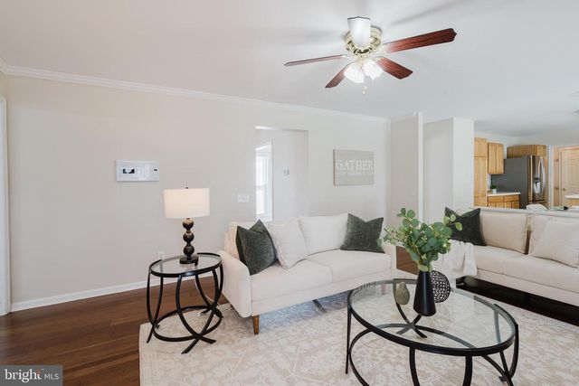 33 HUMMINGBIRD LN, Newark, DE 19711