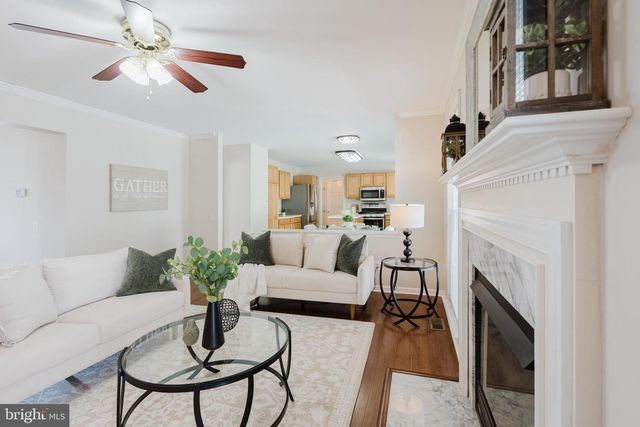 33 HUMMINGBIRD LN, Newark, DE 19711