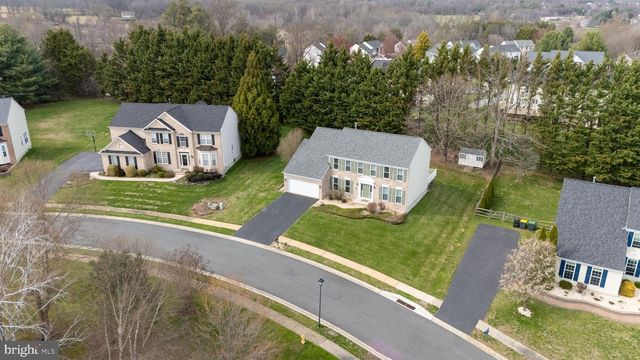 33 HUMMINGBIRD LN, Newark, DE 19711