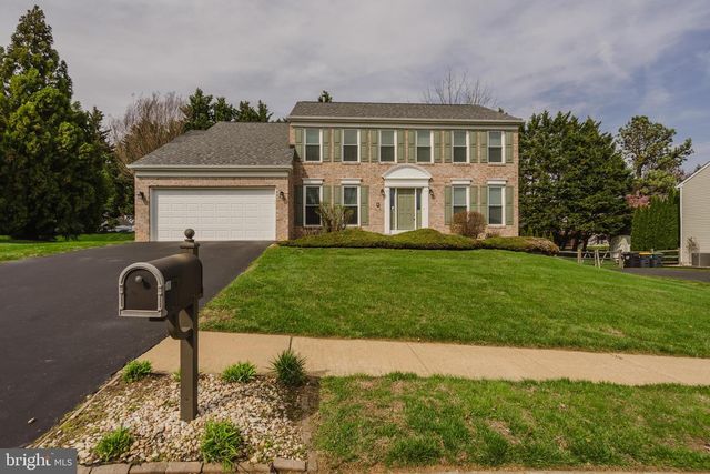 33 HUMMINGBIRD LN, Newark, DE 19711