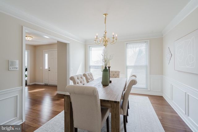 33 HUMMINGBIRD LN, Newark, DE 19711