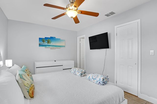 1325 SE 1st Avenue, Deerfield Beach, FL 33441