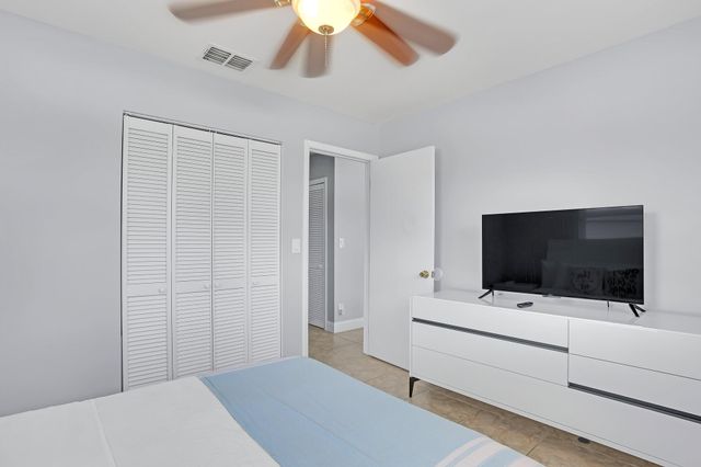 1325 SE 1st Avenue, Deerfield Beach, FL 33441