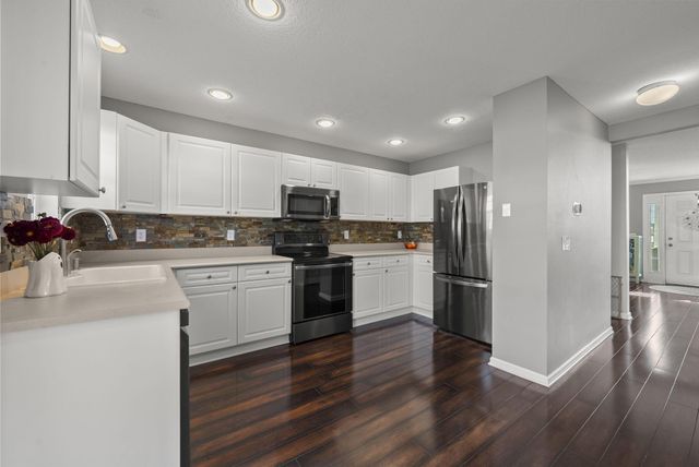 7095 Donerail Drive, New Albany, OH 43054