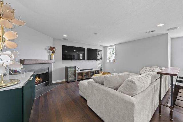 7095 Donerail Drive, New Albany, OH 43054