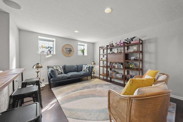 7095 Donerail Drive, New Albany, OH 43054