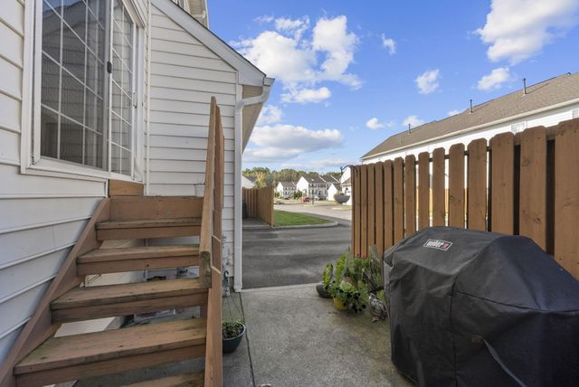 7095 Donerail Drive, New Albany, OH 43054