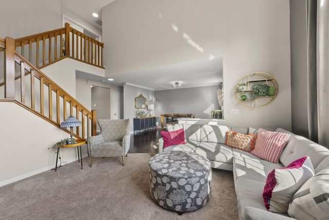 7095 Donerail Drive, New Albany, OH 43054