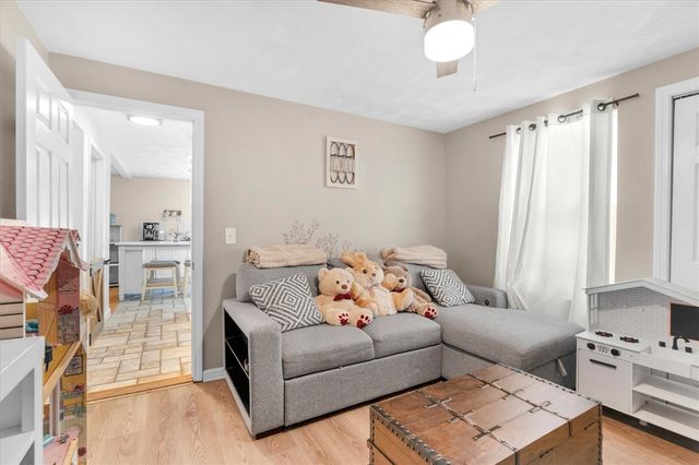 17 Pine Avenue, Coventry, RI 02816