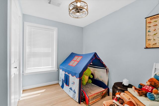 17 Pine Avenue, Coventry, RI 02816