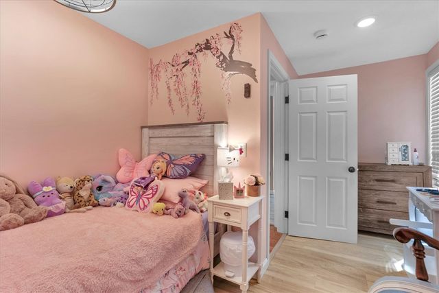 17 Pine Avenue, Coventry, RI 02816