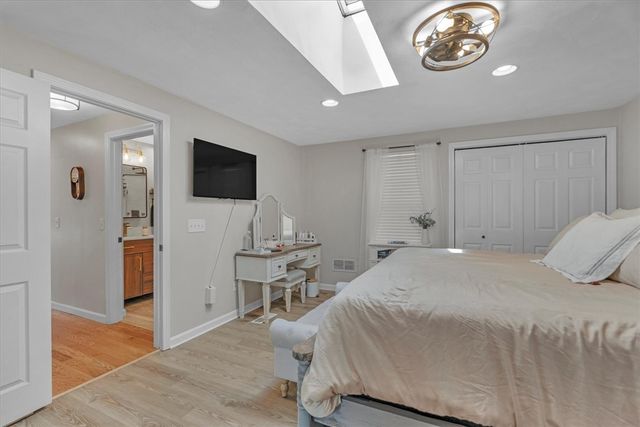 17 Pine Avenue, Coventry, RI 02816