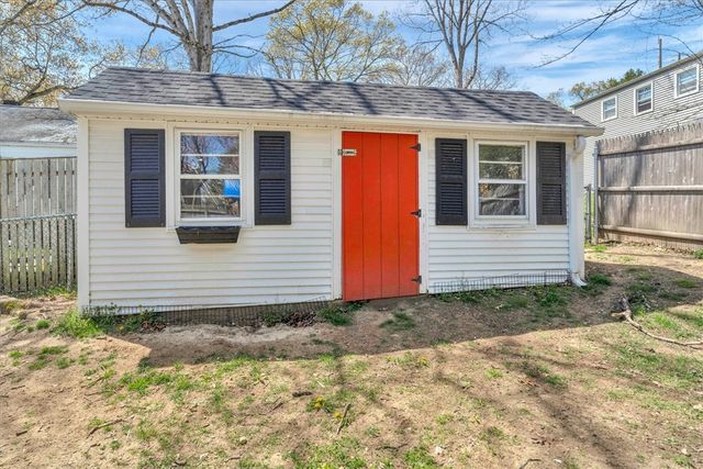 17 Pine Avenue, Coventry, RI 02816