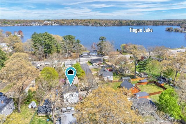 17 Pine Avenue, Coventry, RI 02816