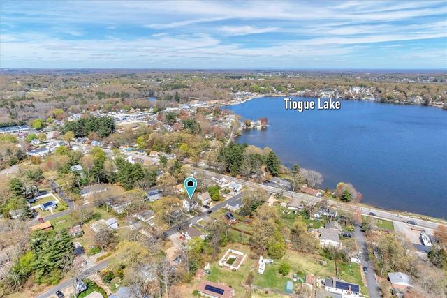 17 Pine Avenue, Coventry, RI 02816