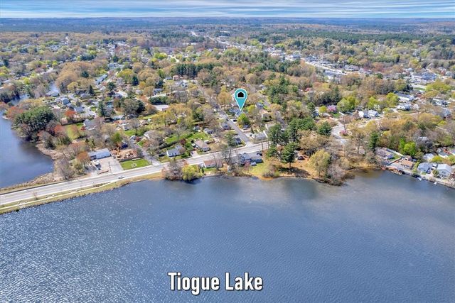 17 Pine Avenue, Coventry, RI 02816