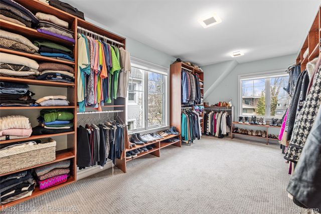 570 Pierce Street, Birmingham, MI 48009