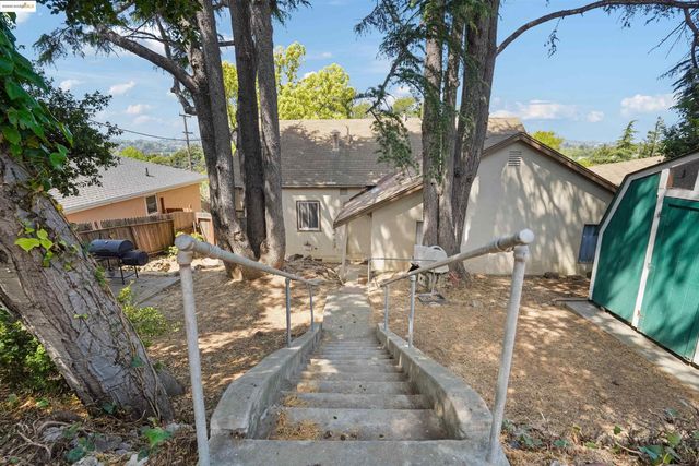 120 Sunset Ave, Vallejo, CA 94591