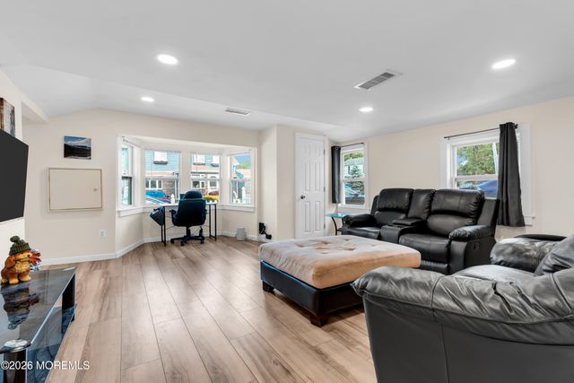 701 Beachview Avenue, Union Beach, NJ 07735