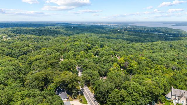 204 W DETWEILLER Drive, Peoria, IL 61615