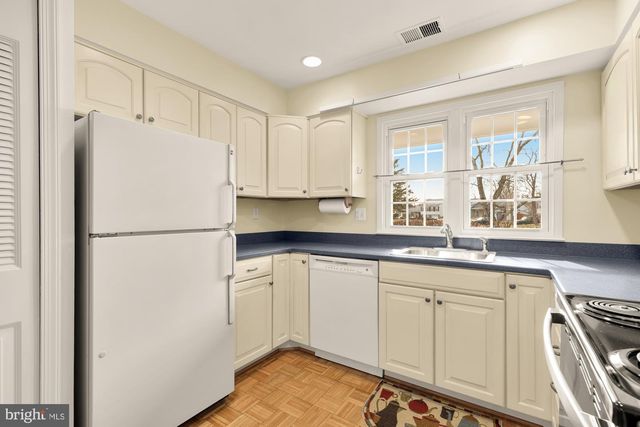 4344 ROLLING STONE WAY, Alexandria, VA 22306