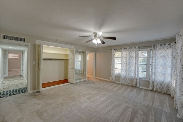 1059 S Mccampbell St, Aransas Pass, TX 78336