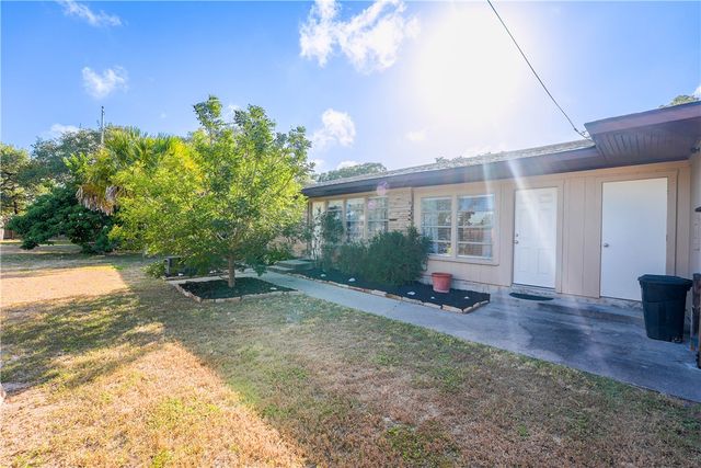 1059 S Mccampbell St, Aransas Pass, TX 78336