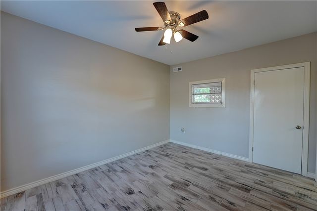 1059 S Mccampbell St, Aransas Pass, TX 78336