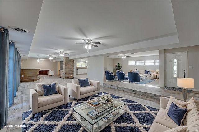 1059 S Mccampbell St, Aransas Pass, TX 78336